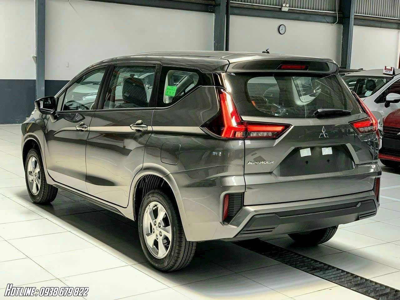 Mitsubishi Xpander AT ECO màu nâu 2024